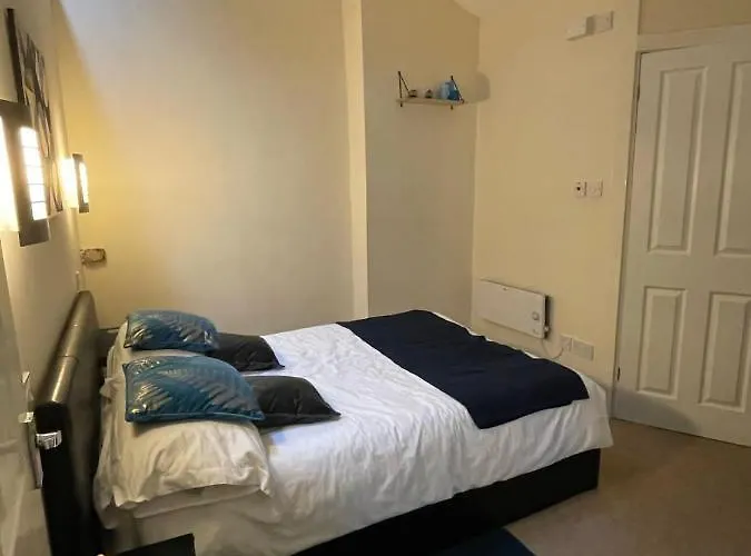 Flat 2 Chestergate